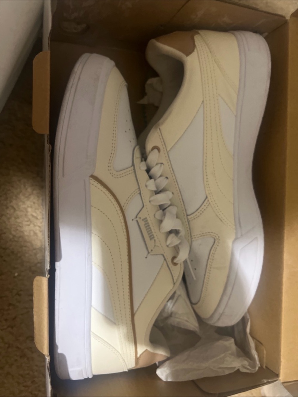Puma Men’s White and Cream Low-Top Sneakers